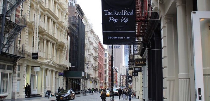 El portal de lujo de segunda mano The RealReal se vuelca en el offline con ‘pop ups’ en Estados Unidos